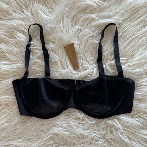 NWT SKIMS Unlined Balconette Bra